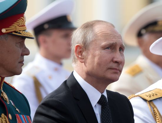 President Putin takes part in Navy Day celebrations