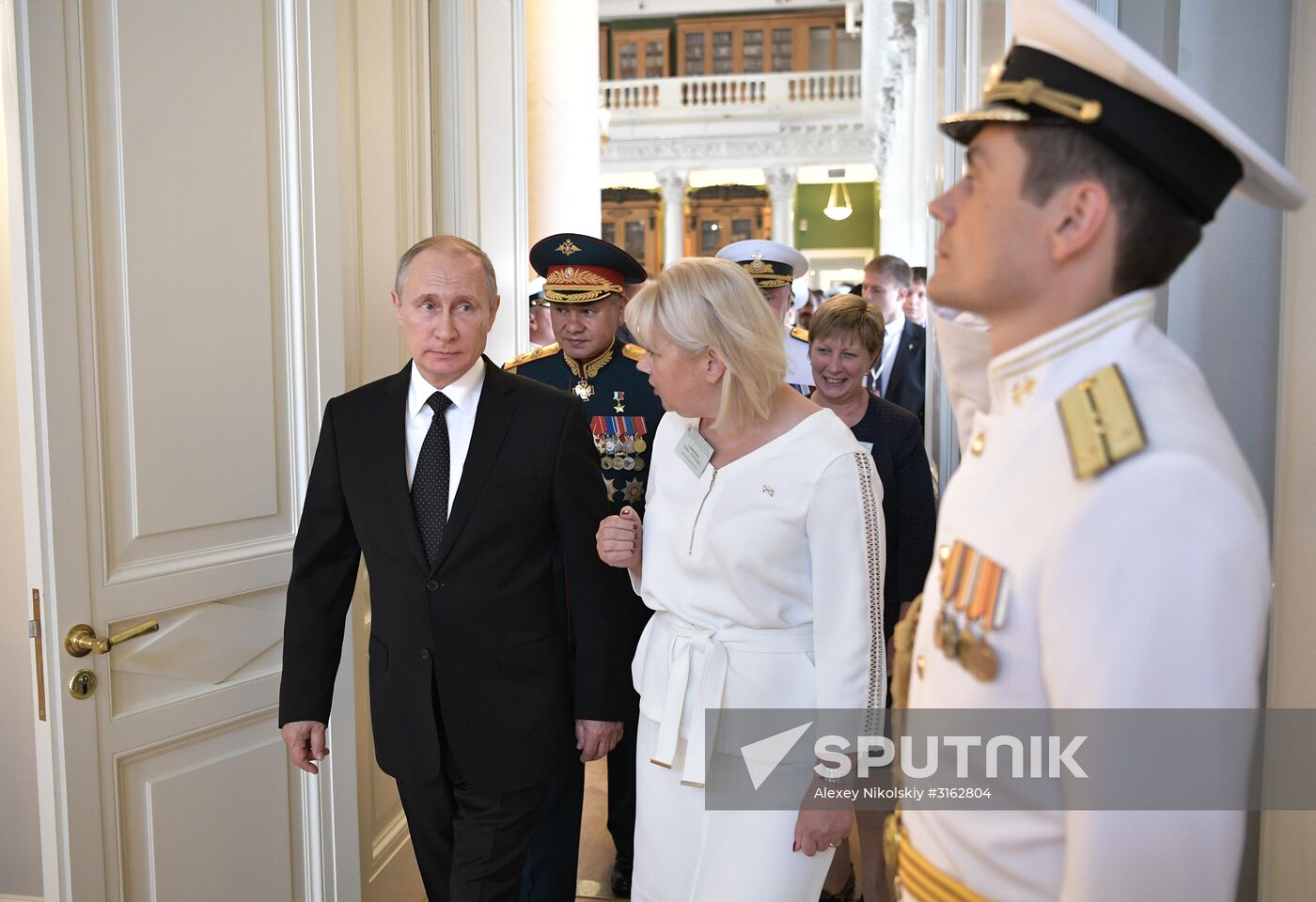 President Putin takes part in Navy Day celebrations