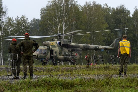 Ceremony to kick off Army Scout Masters competition in Novosibirsk Region