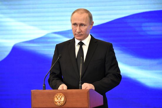 President Putin takes part in Navy Day celebrations