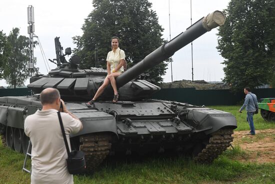 Individual event, the first stage of the Tank Biathlon competition. Day One.