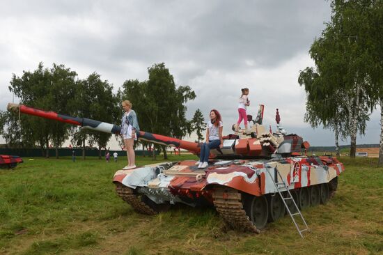 Individual event, the first stage of the Tank Biathlon competition. Day One.