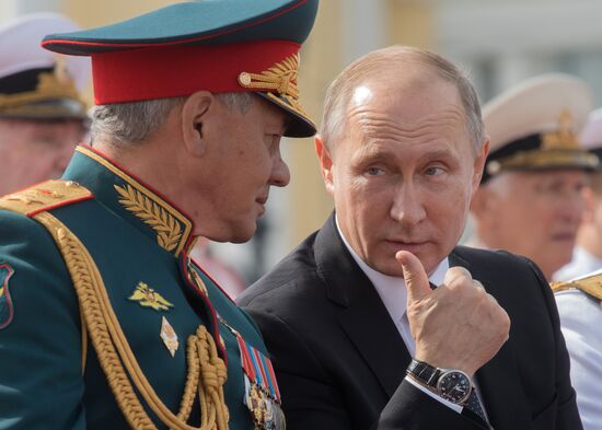 President Putin takes part in Navy Day celebrations