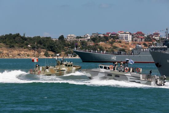 Navy Day celebrations in Russian cities