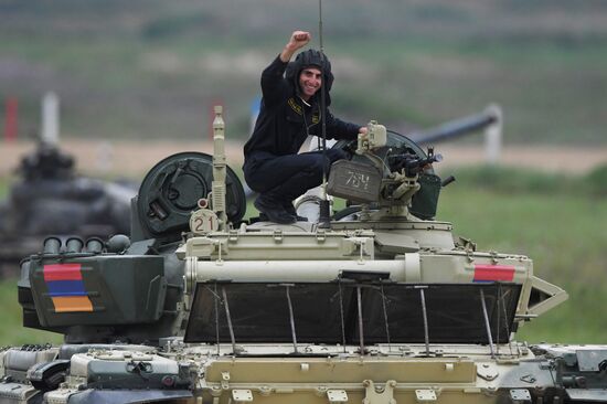Tank Biathlon Stage 1: Individual race. Day One