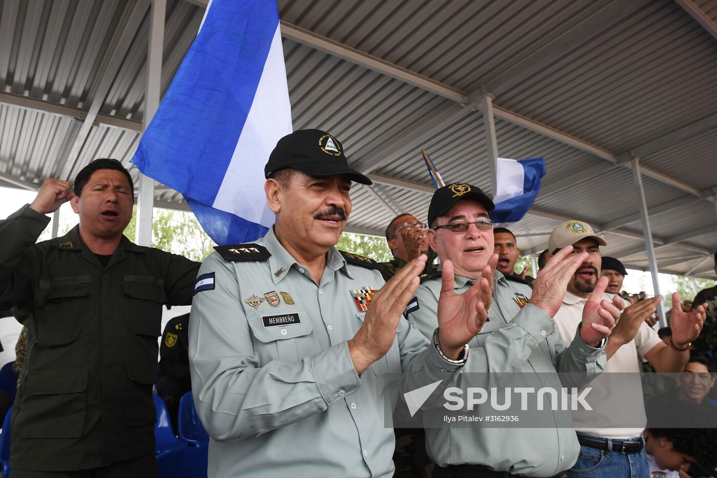 Nicaraguan fans during the tank biathlon individual race during the 2017 International Army Games at the Alabino training center in the Moscow Region. Location: Russia, Moscow region. Author: Ilya Pitalev/Sputnik. Tank Biathlon Stage 1: Individual race. Day One