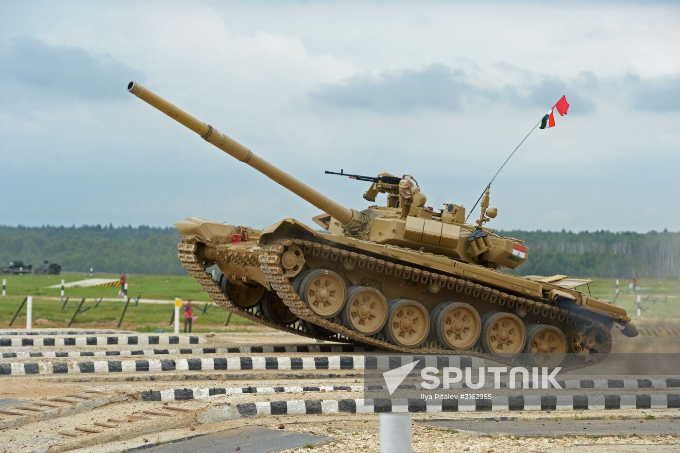 Tank Biathlon Stage 1: Individual race. Day One