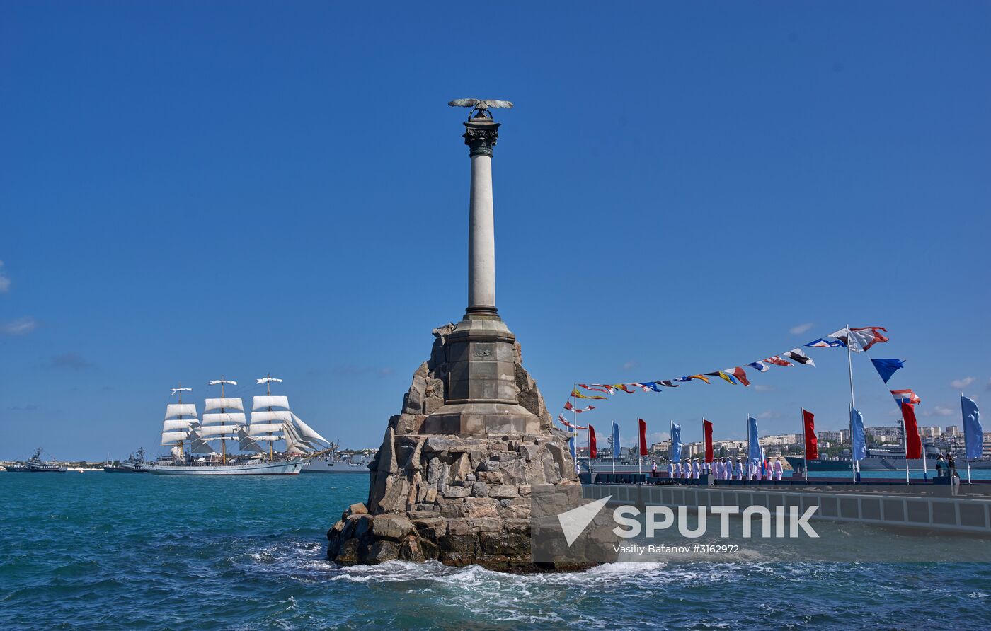 Navy Day celebrations in Russian cities