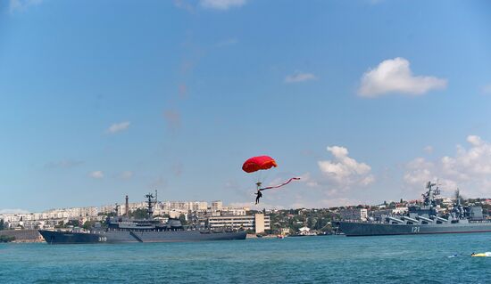 Navy Day celebrations in Russian cities