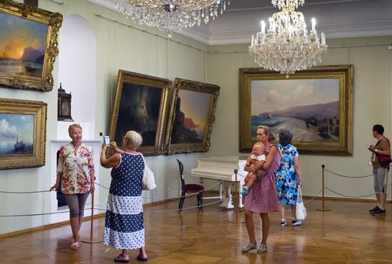 Celebrations of painter Ivan Aivazovsky's 200th birthday in Crimea