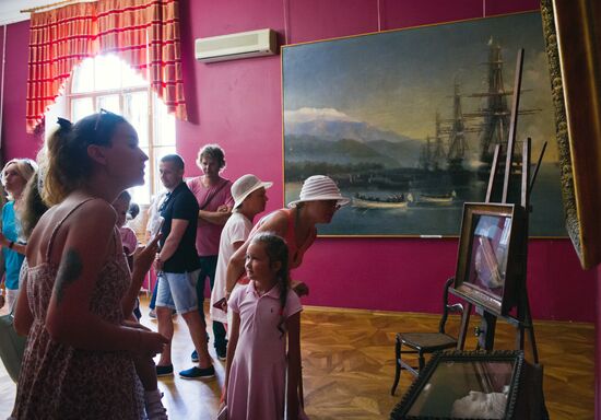 Celebrations of painter Ivan Aivazovsky's 200th birthday in Crimea