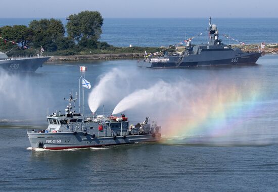 Navy Day celebrations in Russian cities