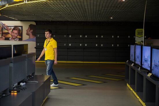 Shutting down Tekhnosila stores in Russia