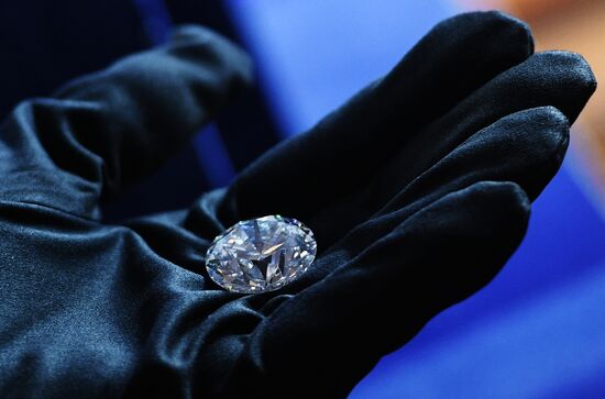 Unique collection of diamonds on private display in Moscow