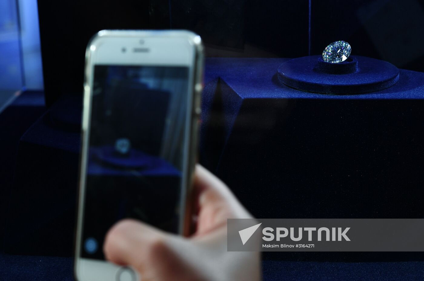 Unique collection of diamonds on private display in Moscow