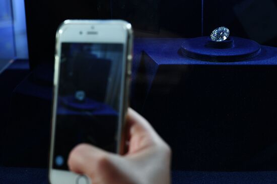 Unique collection of diamonds on private display in Moscow