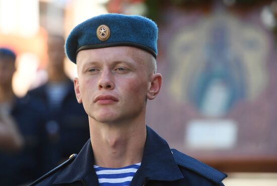 Paratroopers' Day on Red Square