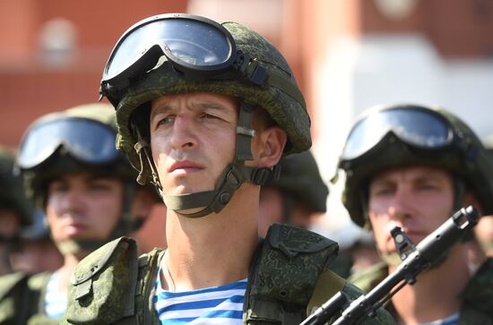 Paratroopers' Day on Red Square