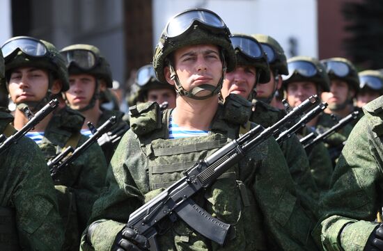 Paratroopers' Day on Red Square