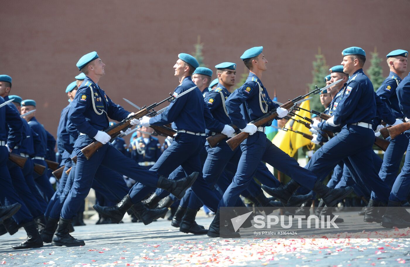 Paratroopers' Day on Red Square