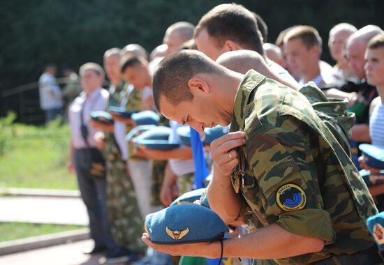 Russia celebrates Paratroopers' Day