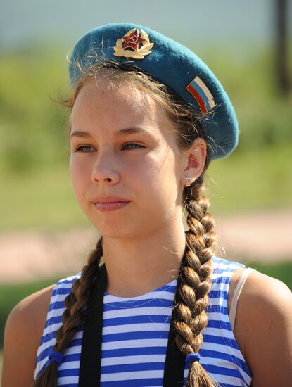 Russia celebrates Paratroopers' Day