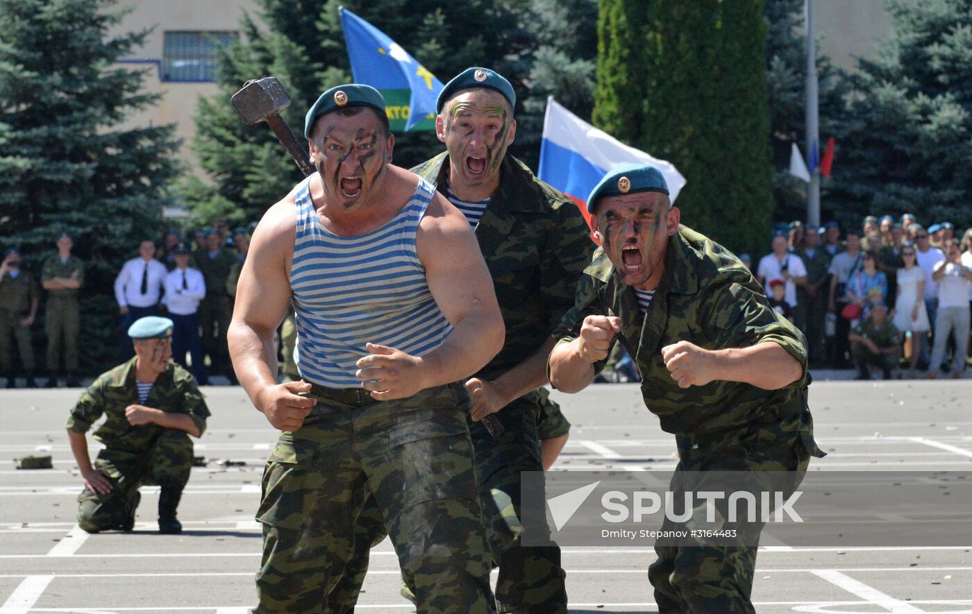 Russia celebrates Paratroopers' Day