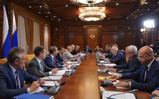 Prime Minister Dmitry Medvedev at Skolkovo Foundation Board of Trustees meeting