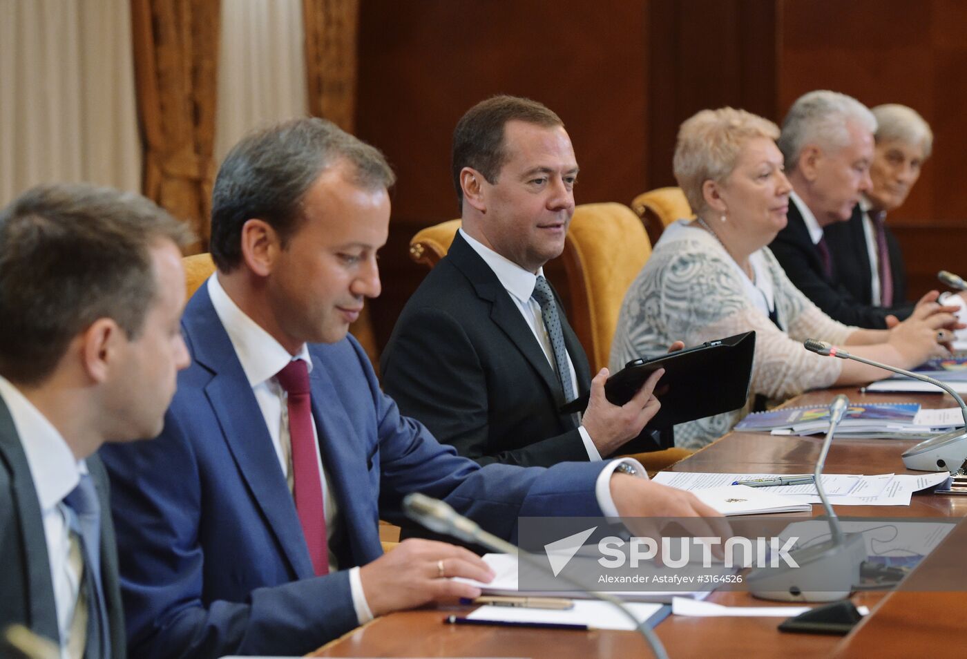 Prime Minister Dmitry Medvedev at Skolkovo Foundation Board of Trustees meeting