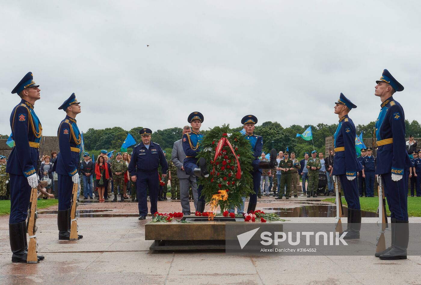Russia celebrates Paratroopers' Day