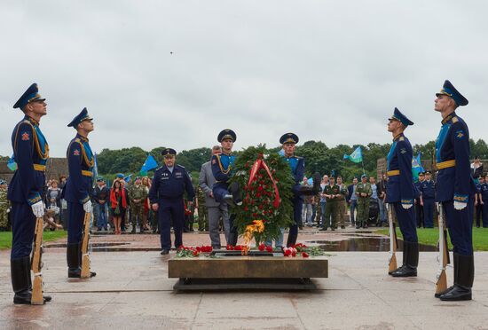 Russia celebrates Paratroopers' Day