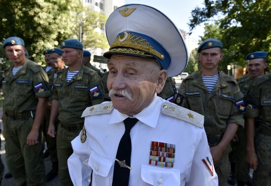 Russia celebrates Paratroopers' Day