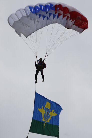 Russia celebrates Paratroopers' Day