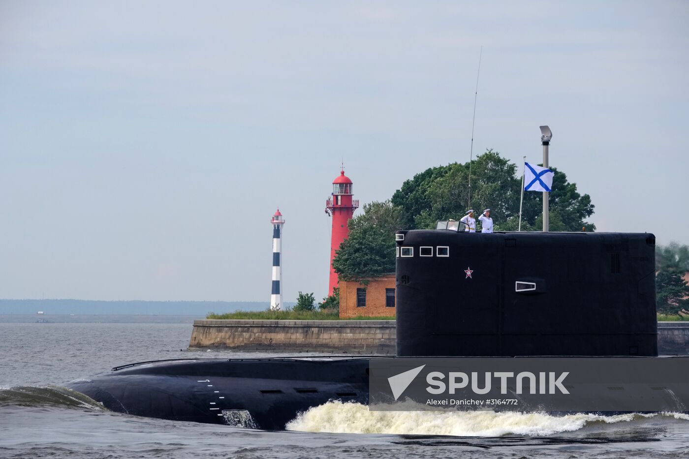 Final rehearsal of naval parade to celebrate Russian Navy Day in Kronstadt