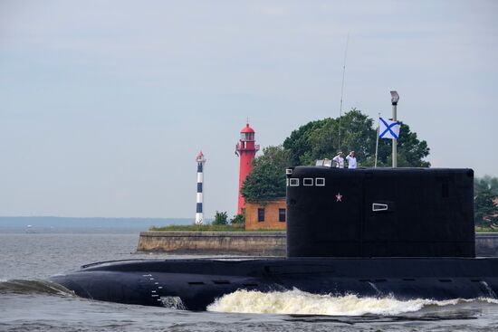 Final rehearsal of naval parade to celebrate Russian Navy Day in Kronstadt