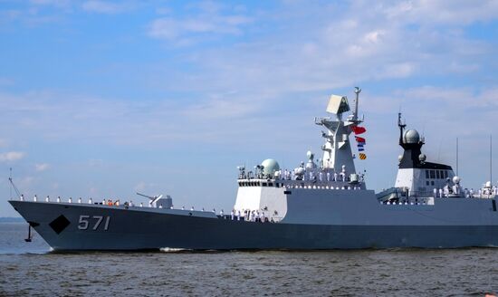 Final rehearsal of naval parade to celebrate Russian Navy Day in Kronstadt