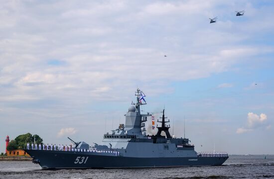 Final rehearsal of naval parade to celebrate Russian Navy Day in Kronstadt