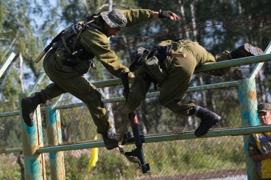 Army Scout Masters international contest in Novosibirsk Region