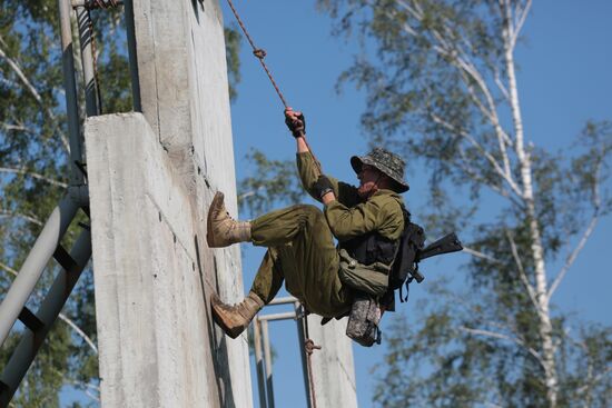 Army Scout Masters international contest in Novosibirsk Region