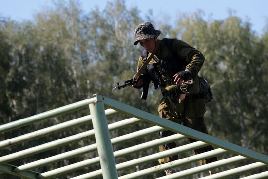 Army Scout Masters international contest in Novosibirsk Region