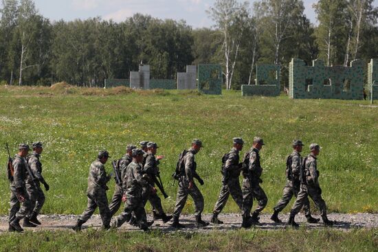 Army Scout Masters international contest in Novosibirsk Region