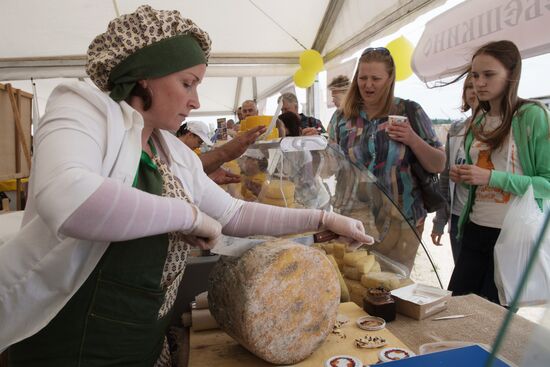 Festival of cheesemaking farmers in Moscow Region