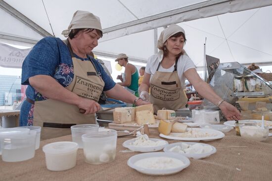 Festival of cheesemaking farmers in Moscow Region