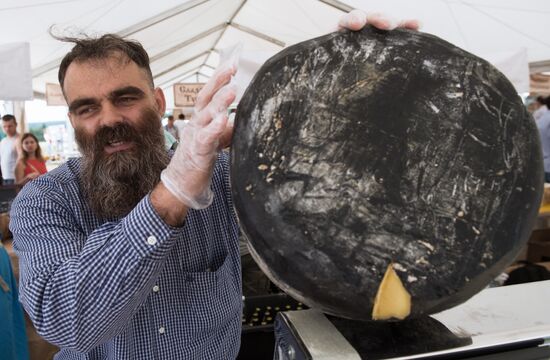 Festival of cheesemaking farmers in Moscow Region