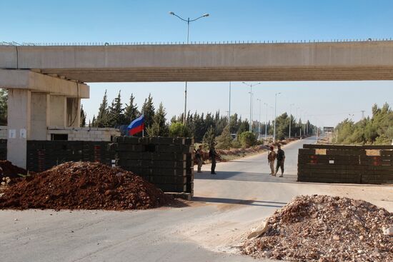 Homs-Hama highway in Homs forces placement area