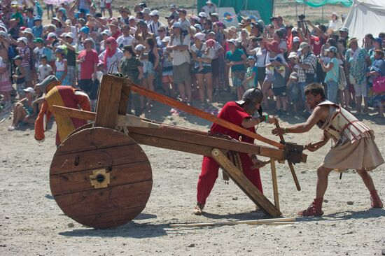 Genoa Helmet festival in Crimea