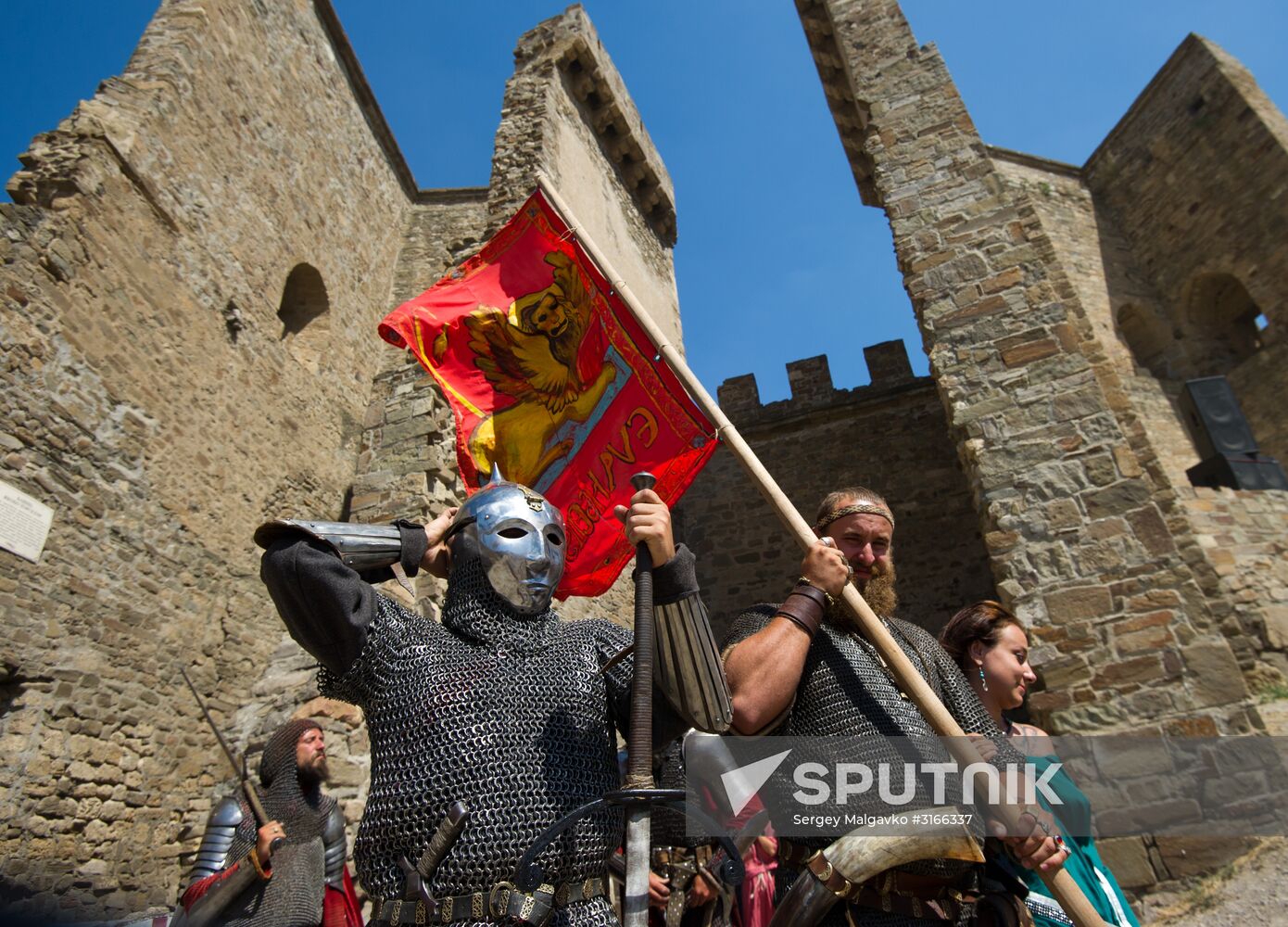 Genoa Helmet festival in Crimea