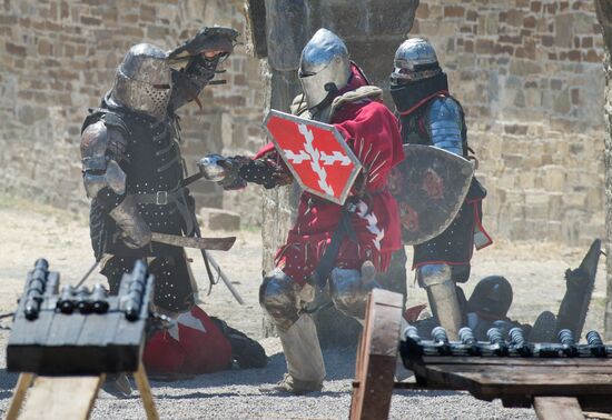 Genoa Helmet festival in Crimea