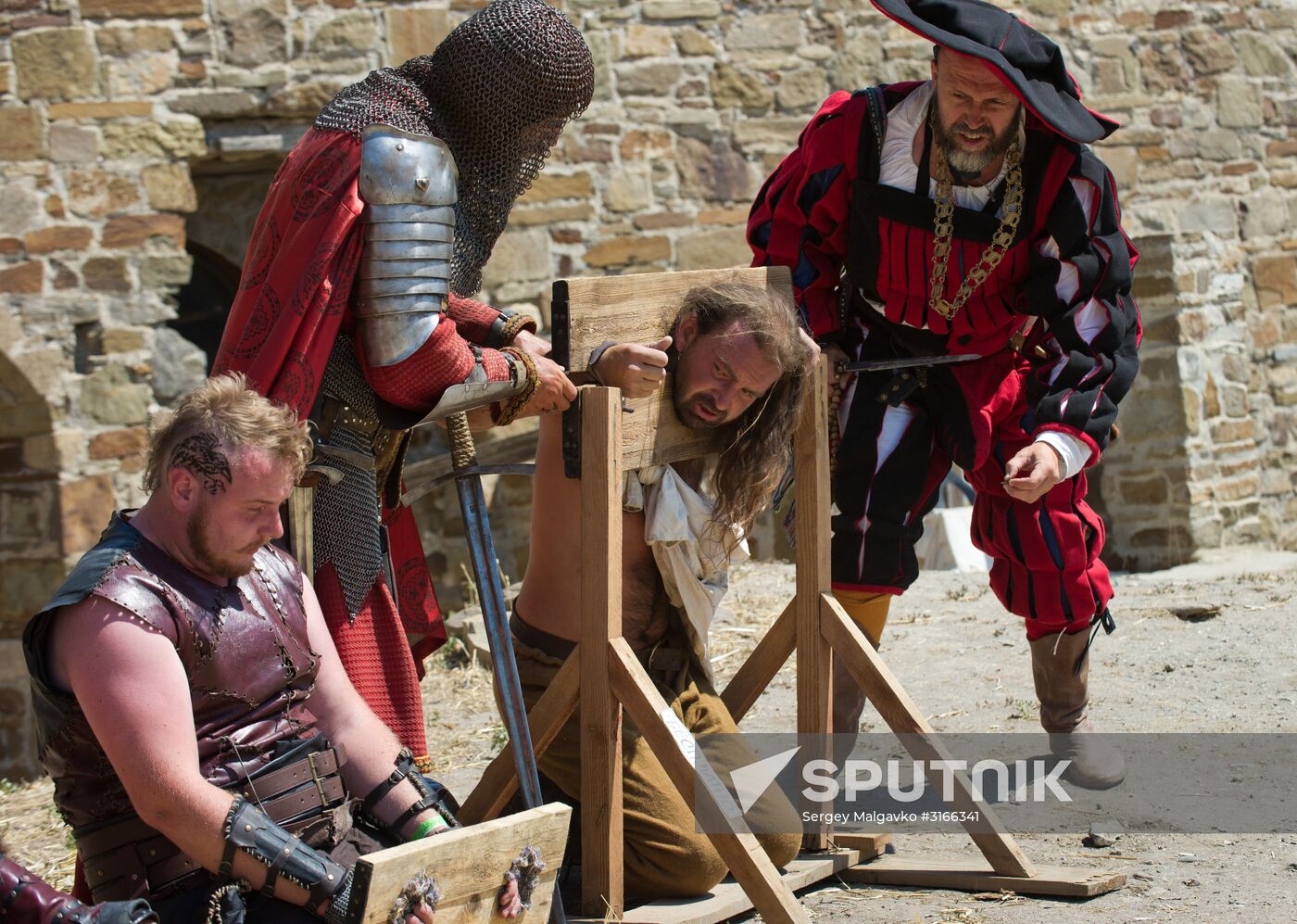 Genoa Helmet festival in Crimea