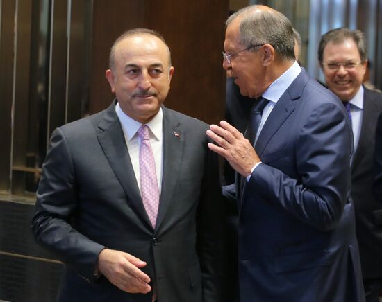 Russian Foreign Minister Sergei Lavrov visits Philippines